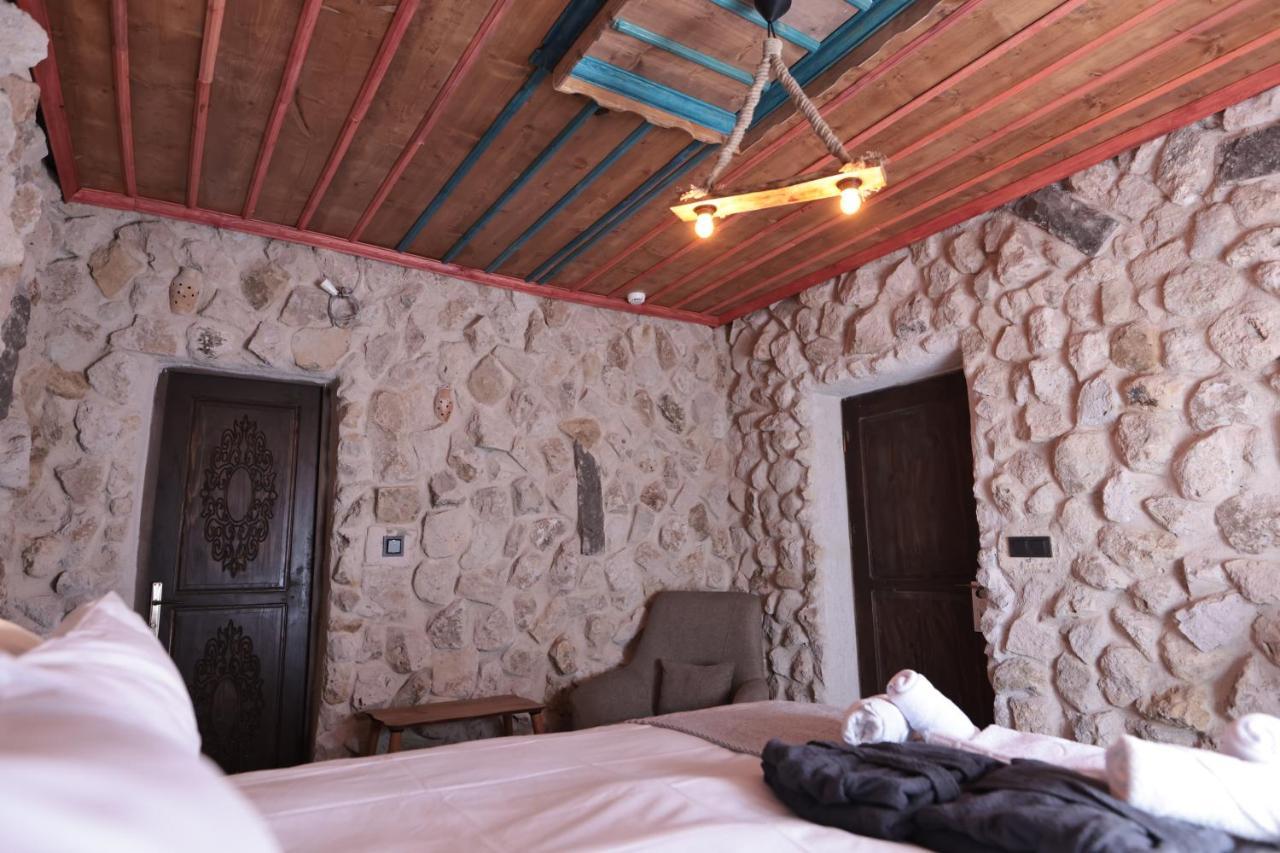 Stone Owl Otel & Restaurant Uchisar Exterior foto