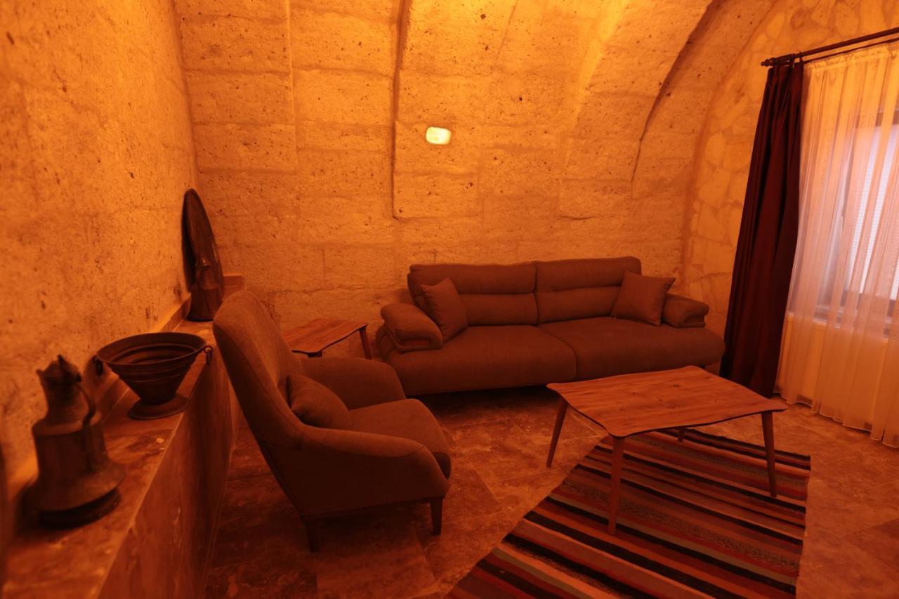 Stone Owl Otel & Restaurant Uchisar Exterior foto