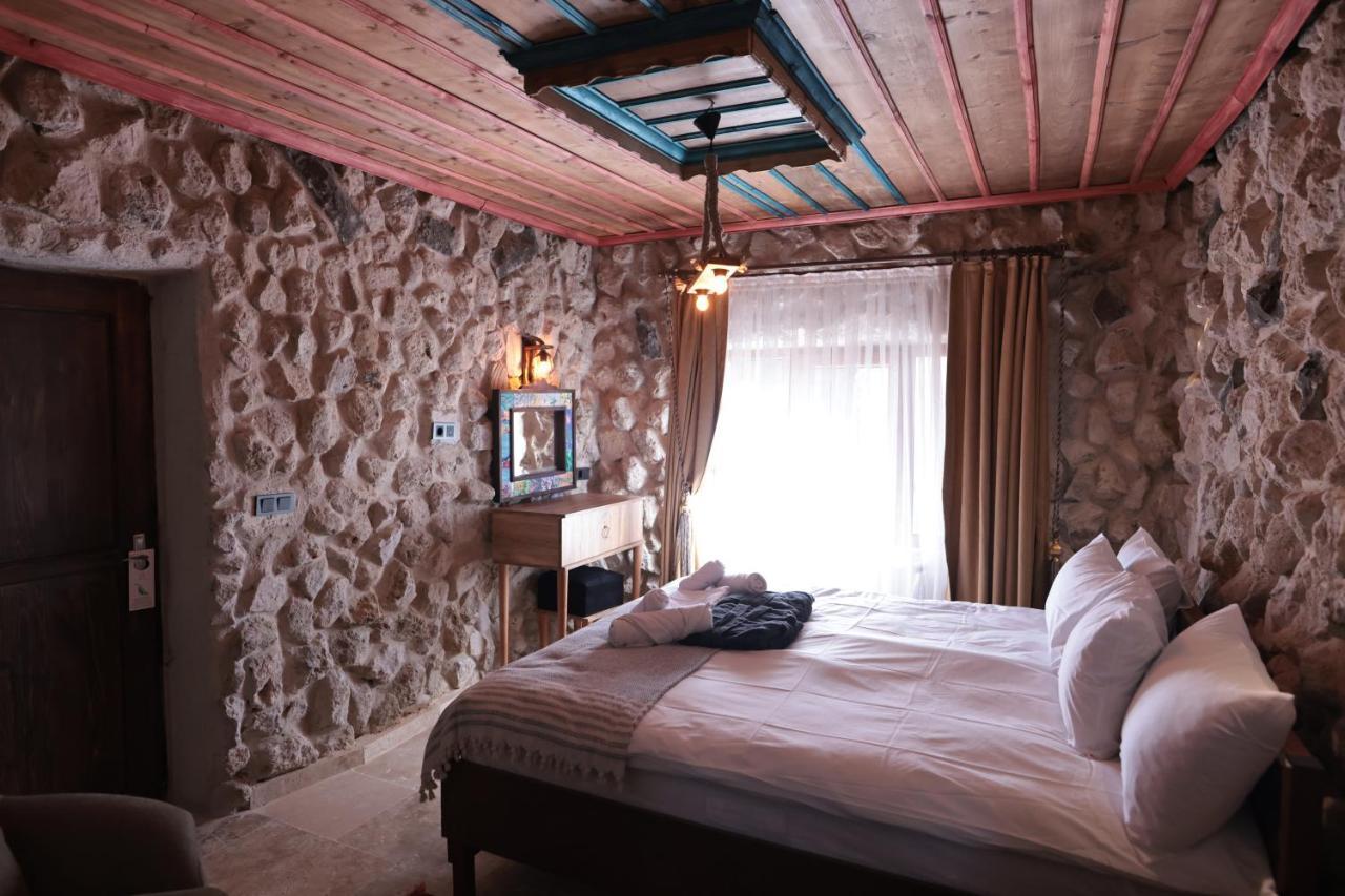Stone Owl Otel & Restaurant Uchisar Exterior foto