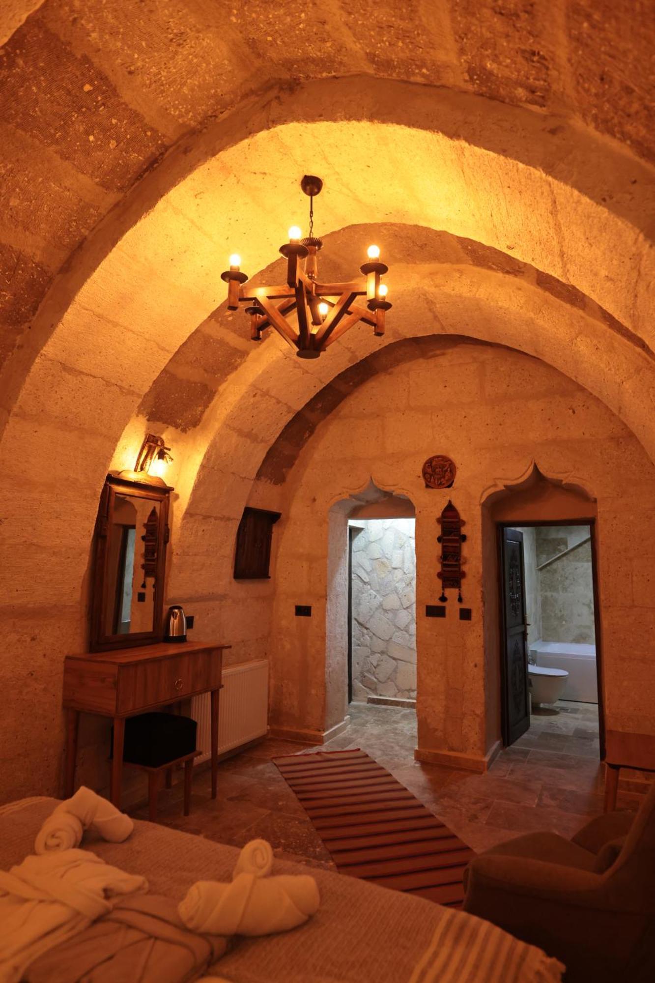 Stone Owl Otel & Restaurant Uchisar Exterior foto