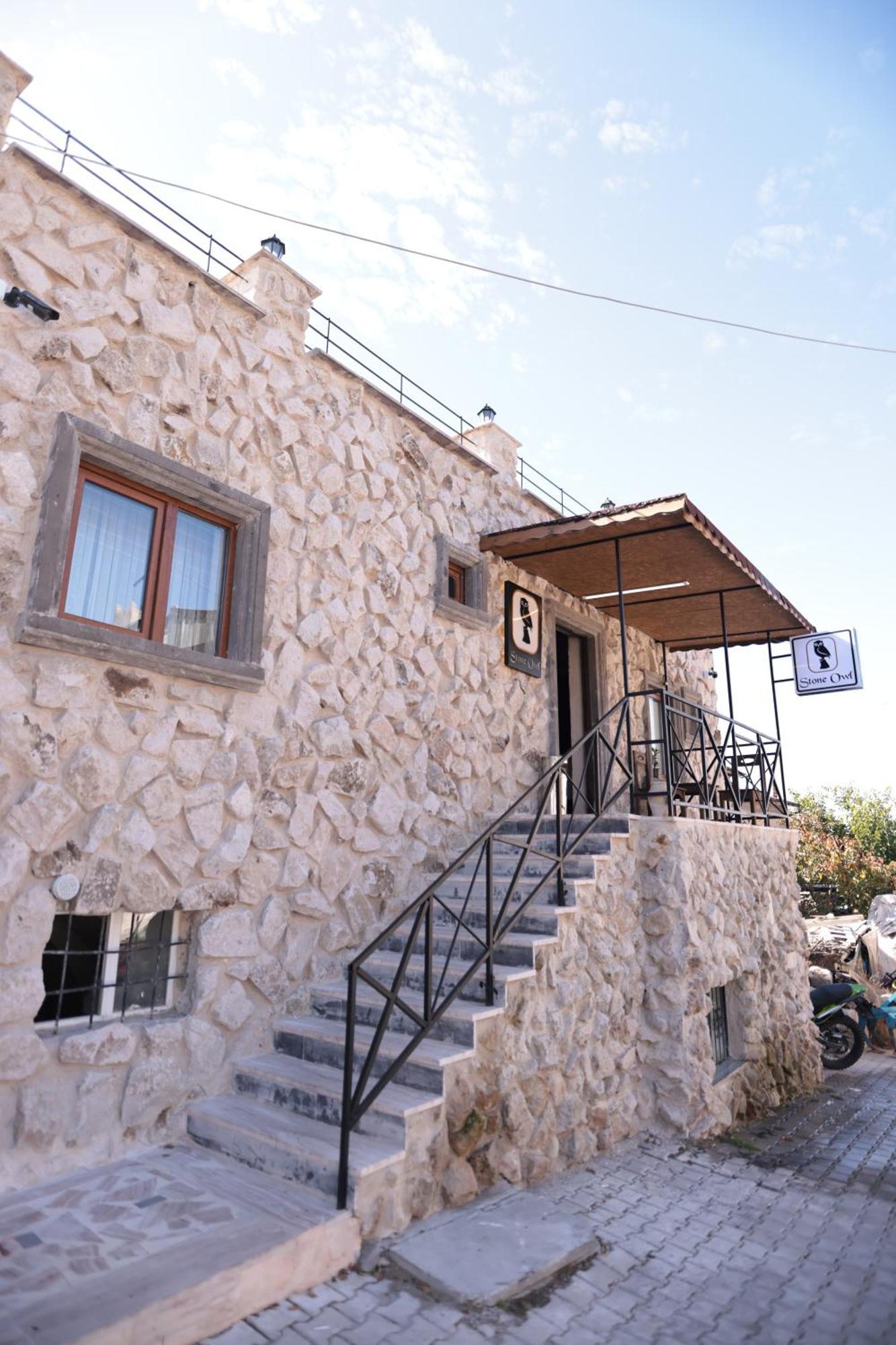 Stone Owl Otel & Restaurant Uchisar Exterior foto