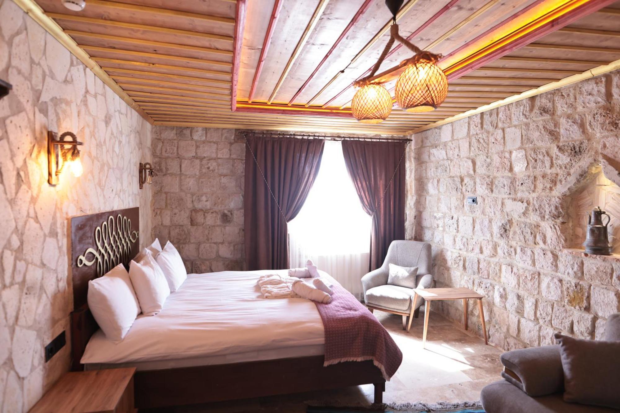 Stone Owl Otel & Restaurant Uchisar Exterior foto