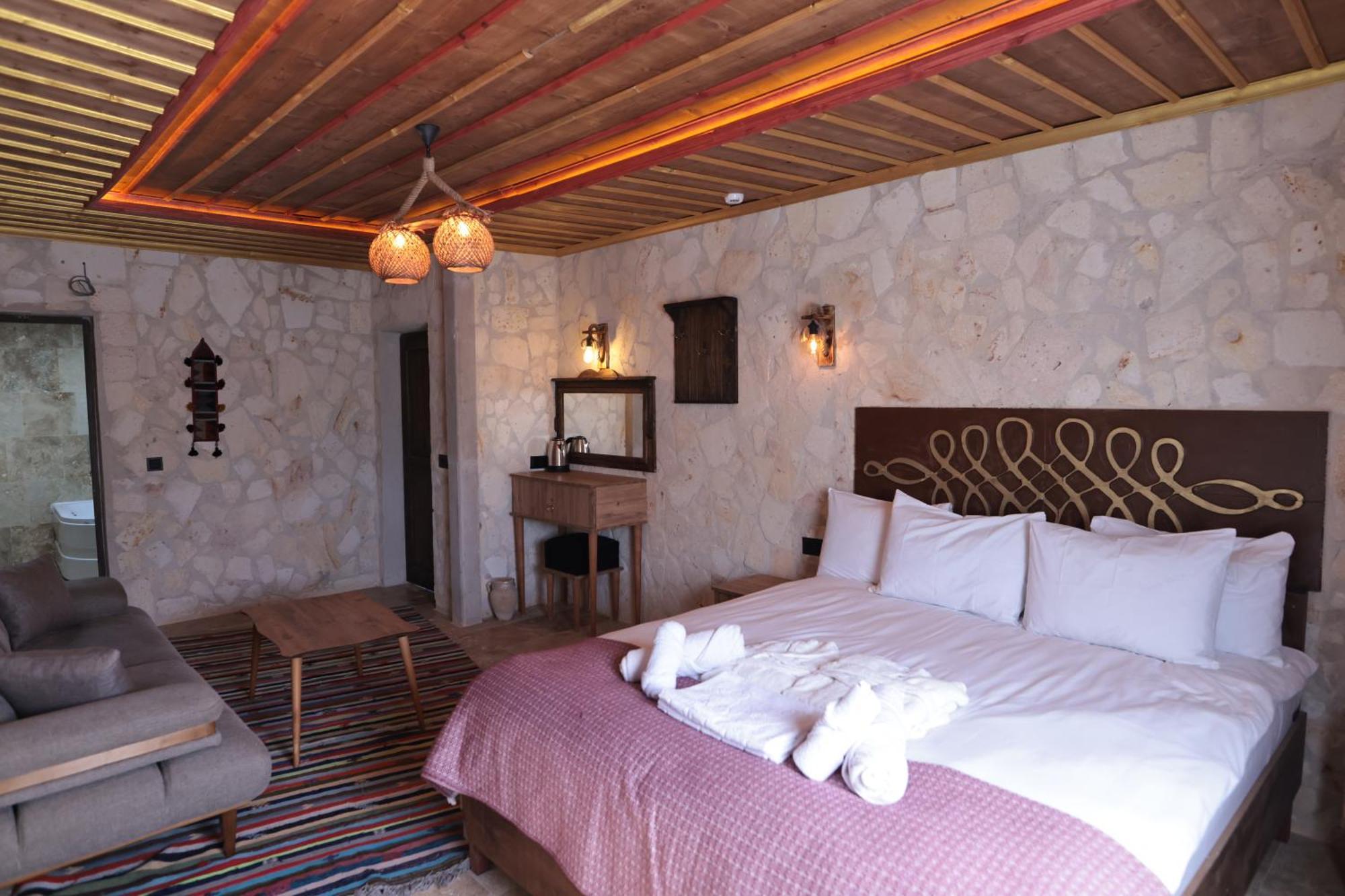 Stone Owl Otel & Restaurant Uchisar Exterior foto