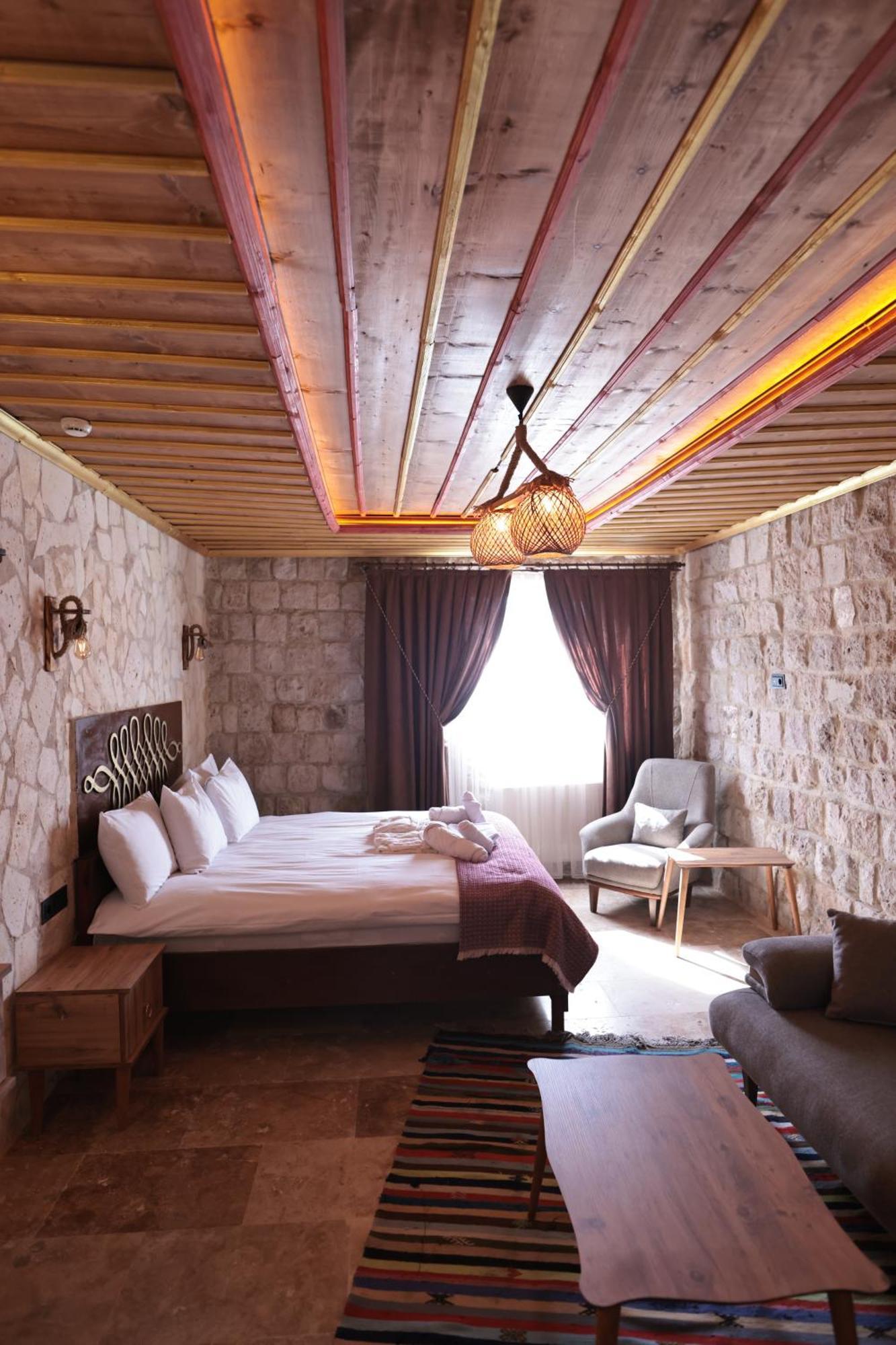 Stone Owl Otel & Restaurant Uchisar Exterior foto
