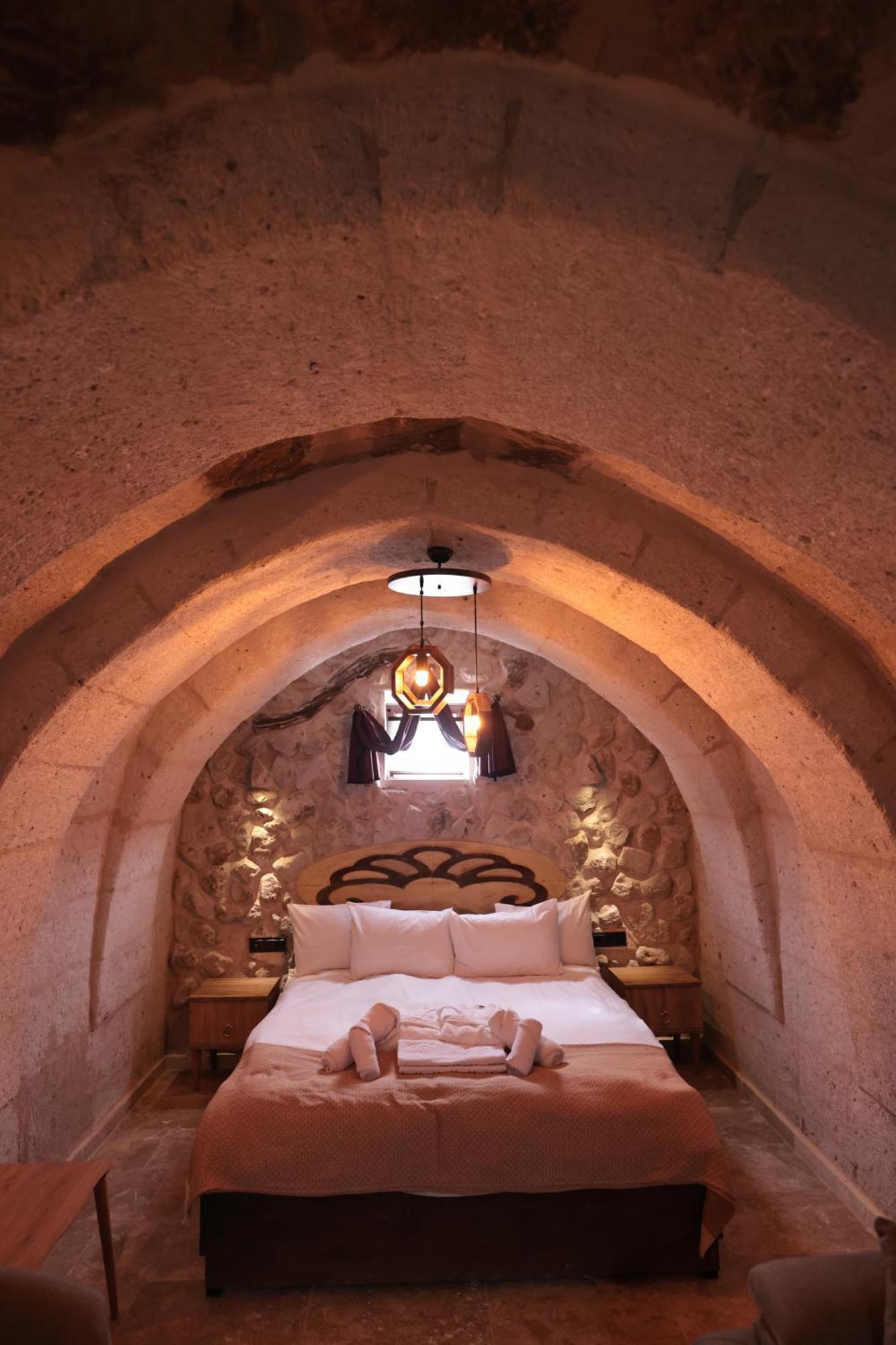 Stone Owl Otel & Restaurant Uchisar Exterior foto
